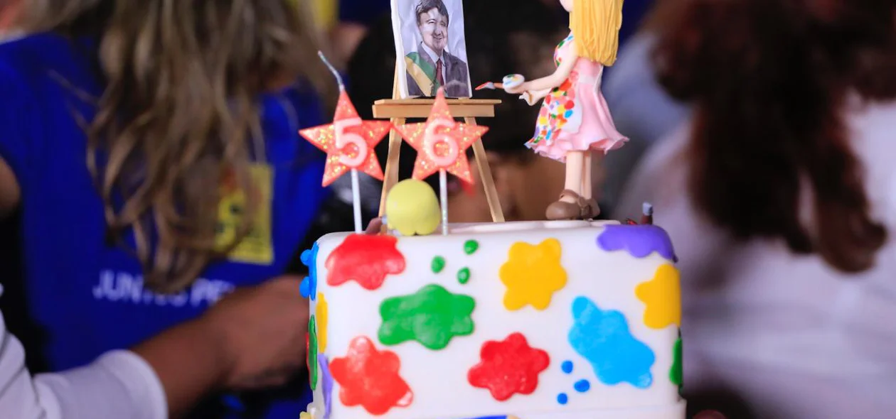 Bolo do aniversário de 56 anos do governador Wellington Dias