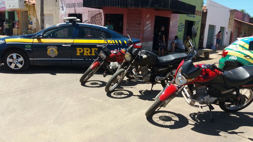 Motocicletas apreendidas pela PRF em Capitão de Campos