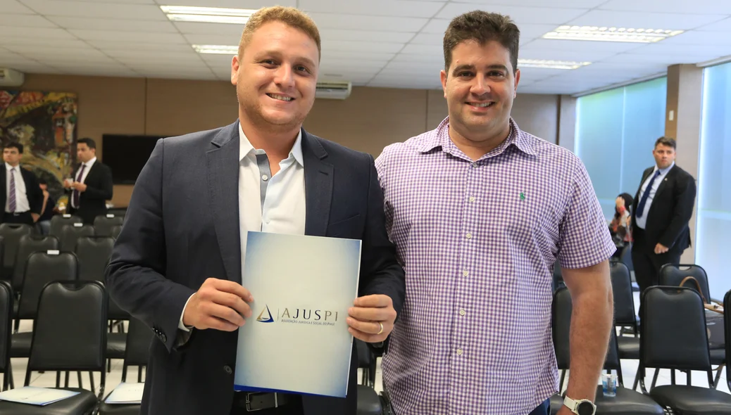 Vereador Venâncio e o  Vereador Luiz André 