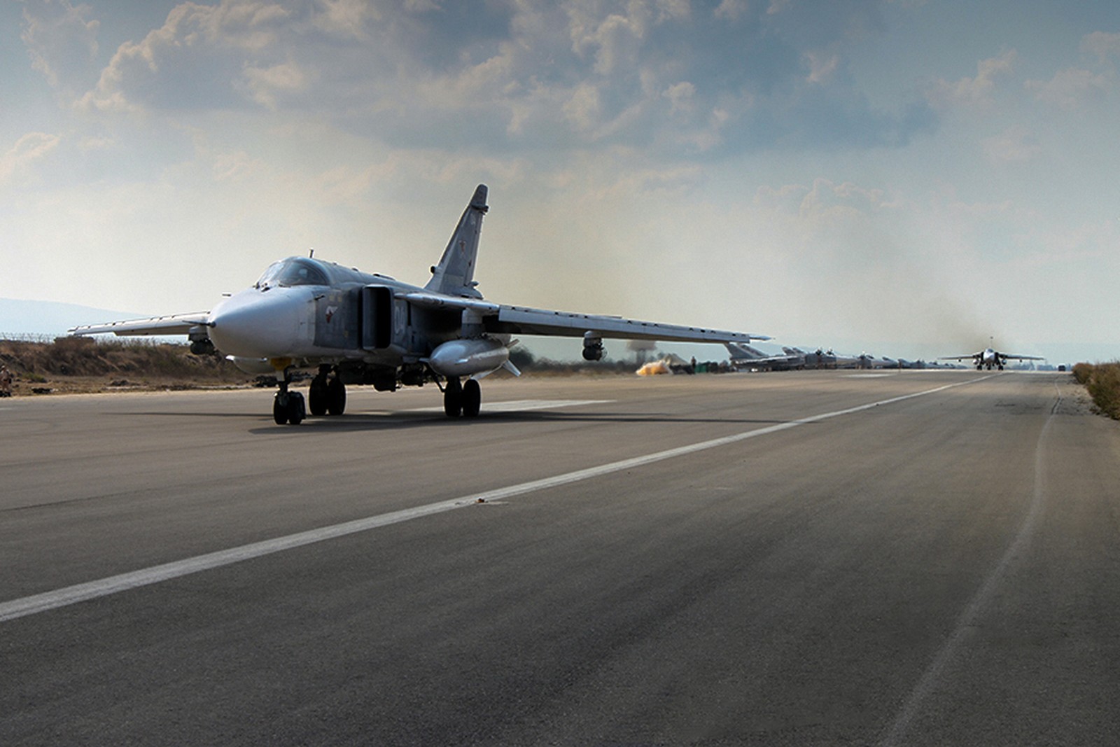 Avião na base aérea russa na Síria
