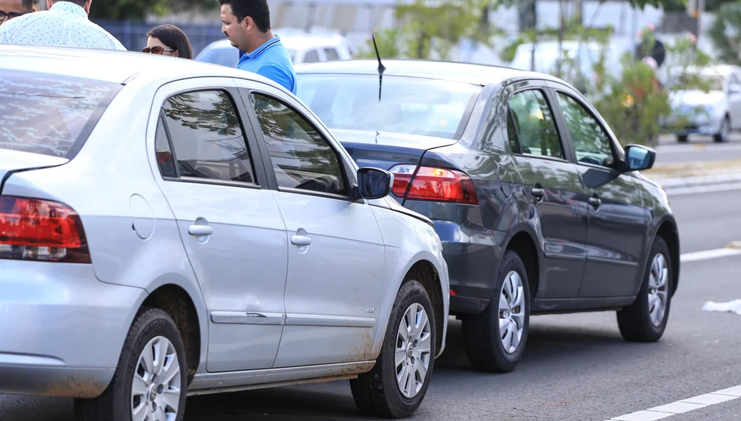 Carros envolvidos no acidente 