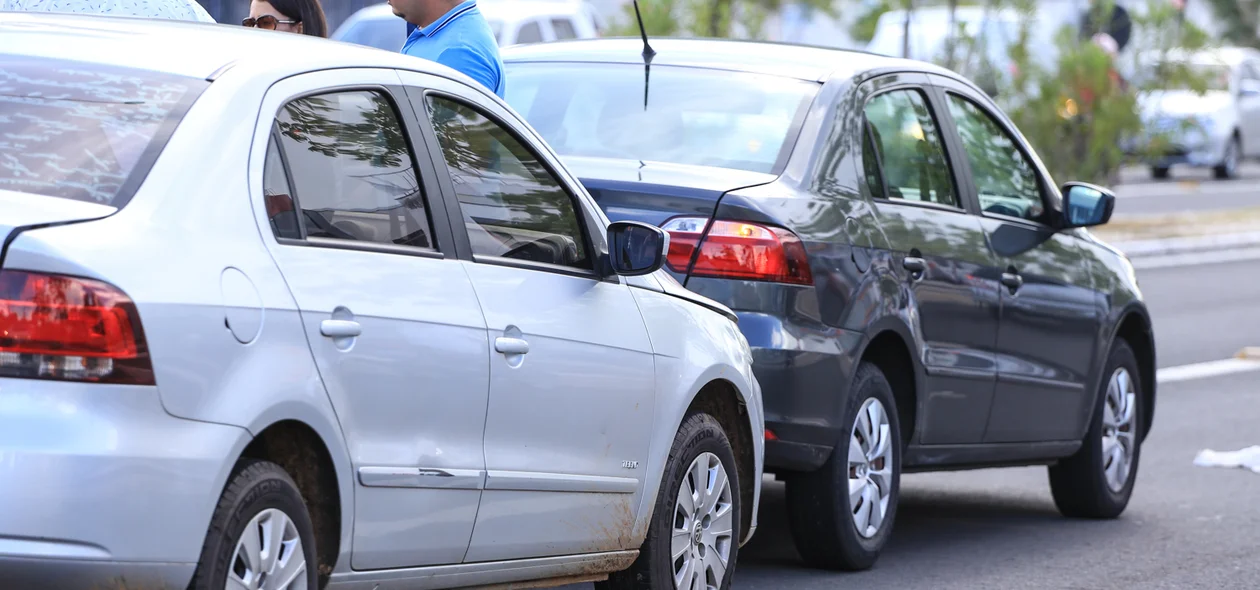 Carros envolvidos no acidente 