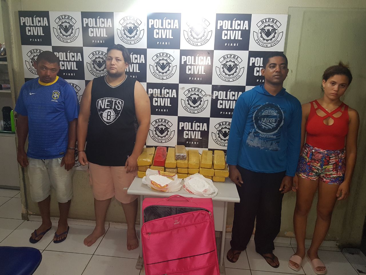 Quatro pessoas presas em Teresina