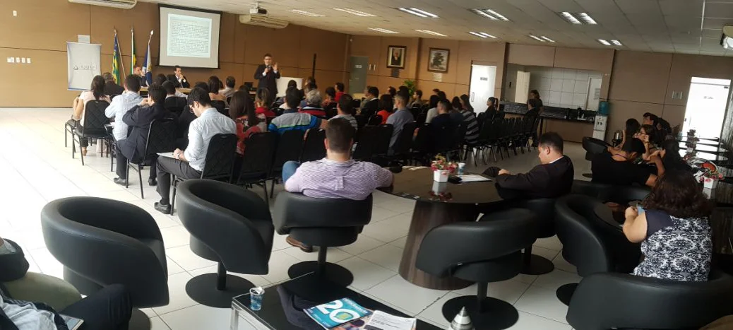 Abertura dos cursos de extensão na AJUSPI 