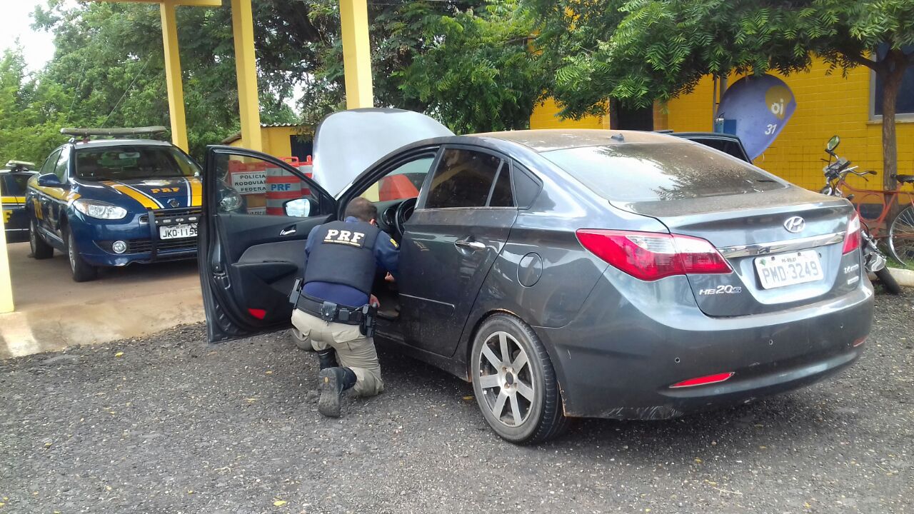 Carro roubado apreendido pela PRF de Picos 