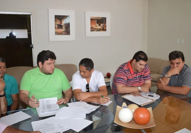 Projeto da Cosip continua em discussão