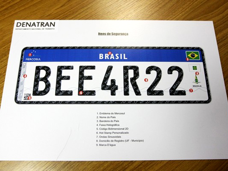 Nova placa para veículos do Brasil