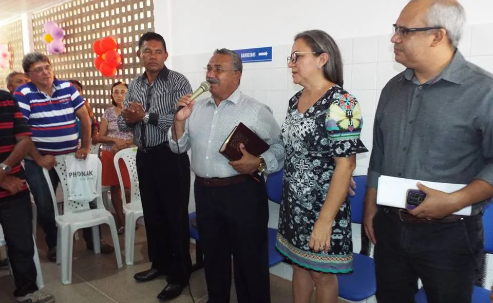 Autoridades participaram da inauguração em Esperantina 
