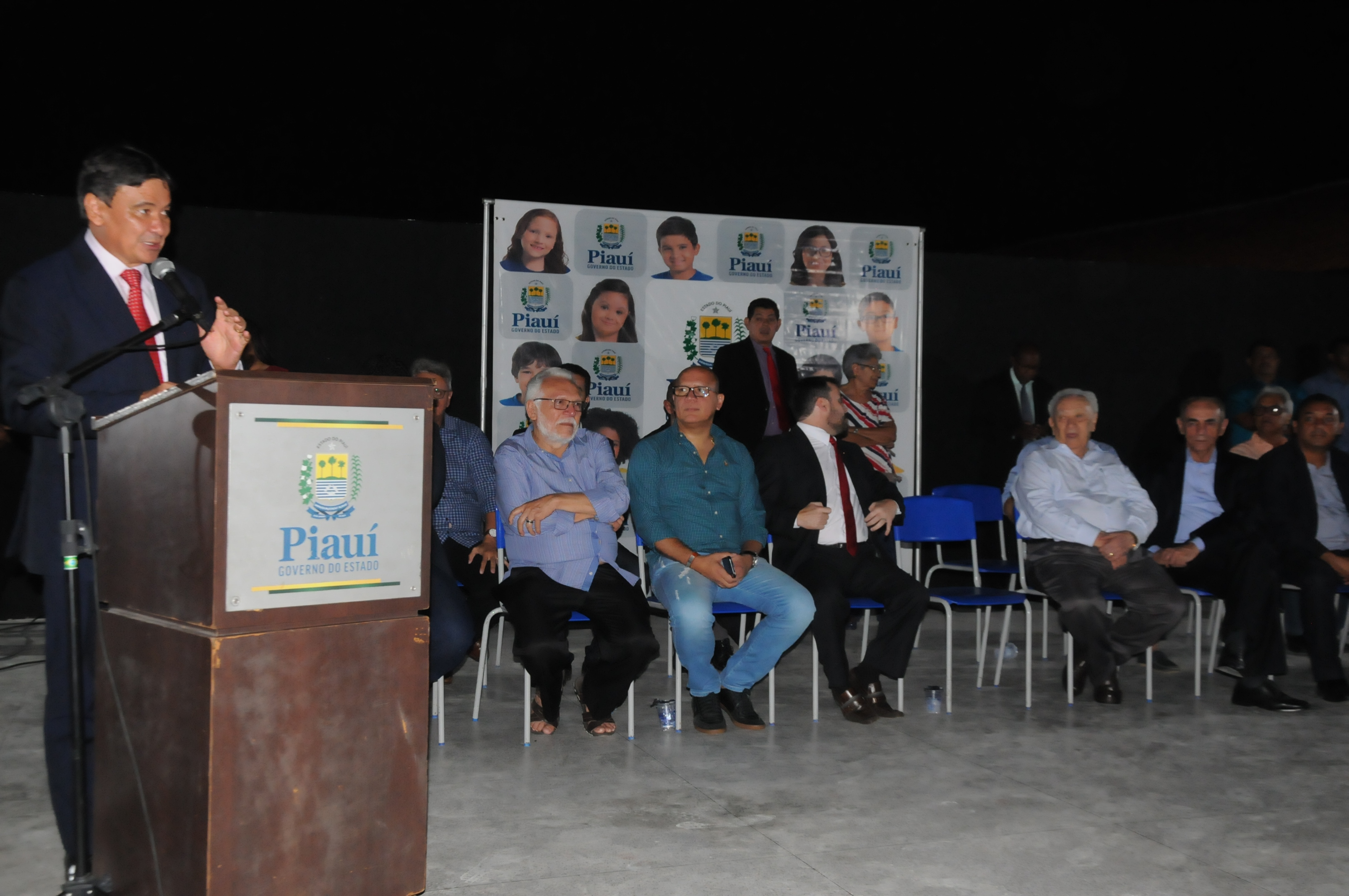Governador Wellington Dias inaugura Escola Técnica Estadual de Teatro Gomes Campos