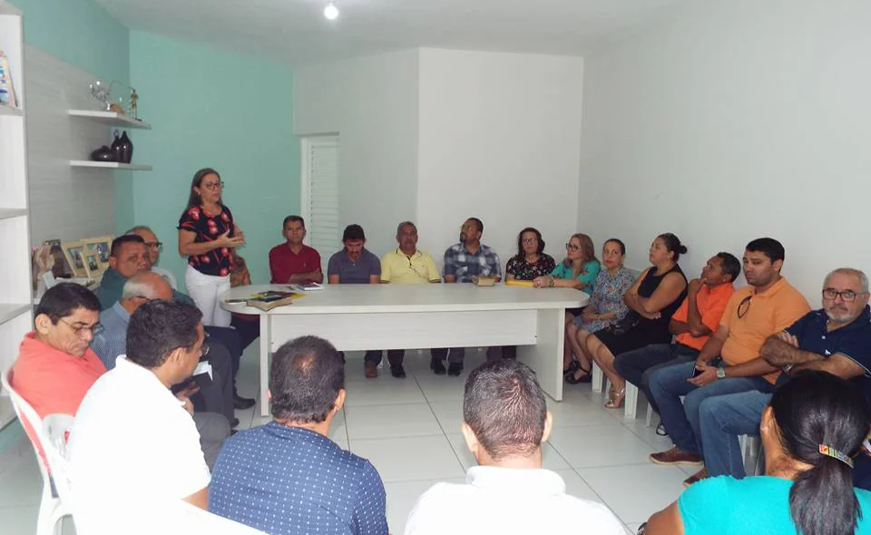 Café da manhã com lideranças políticas 