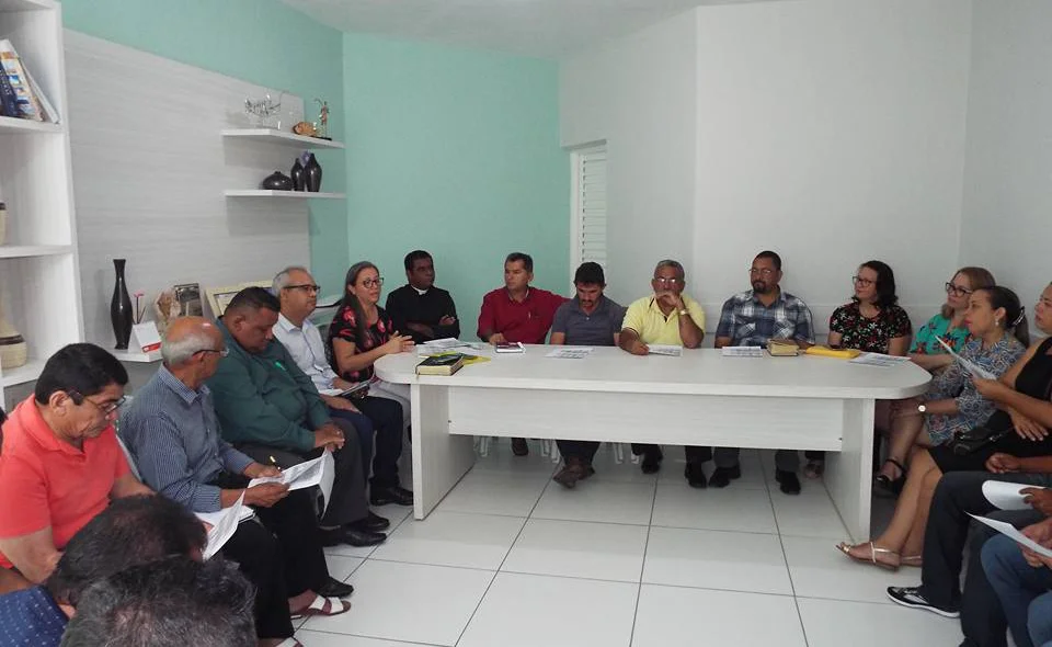 Vereadores da base aliada e lideres religiosos da igreja católica e evangélica 