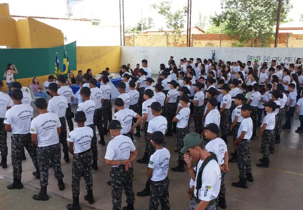 Projeto Pelotão Mirim realiza aula inaugural em Cocal  