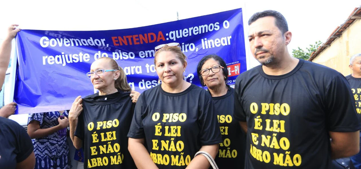 Professores fazem manifestação em Campo Maior 