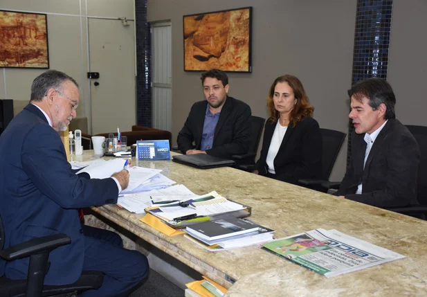 Sebrae e TCE consolidam parceria 