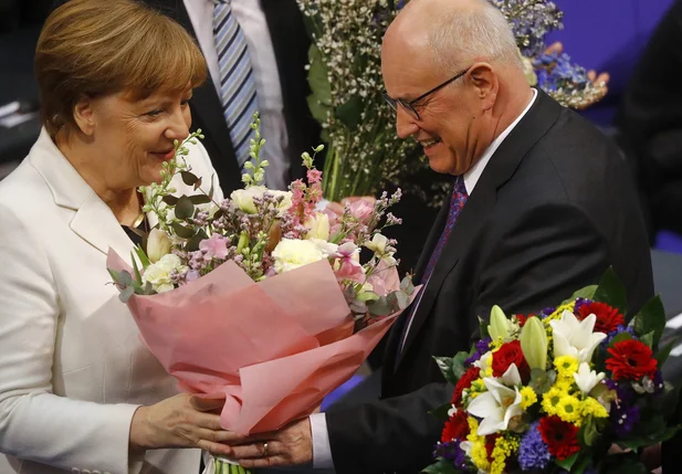 Angela Merkel é eleita como chanceler da Alemanha