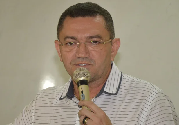 Prefeito Padre Walmir 