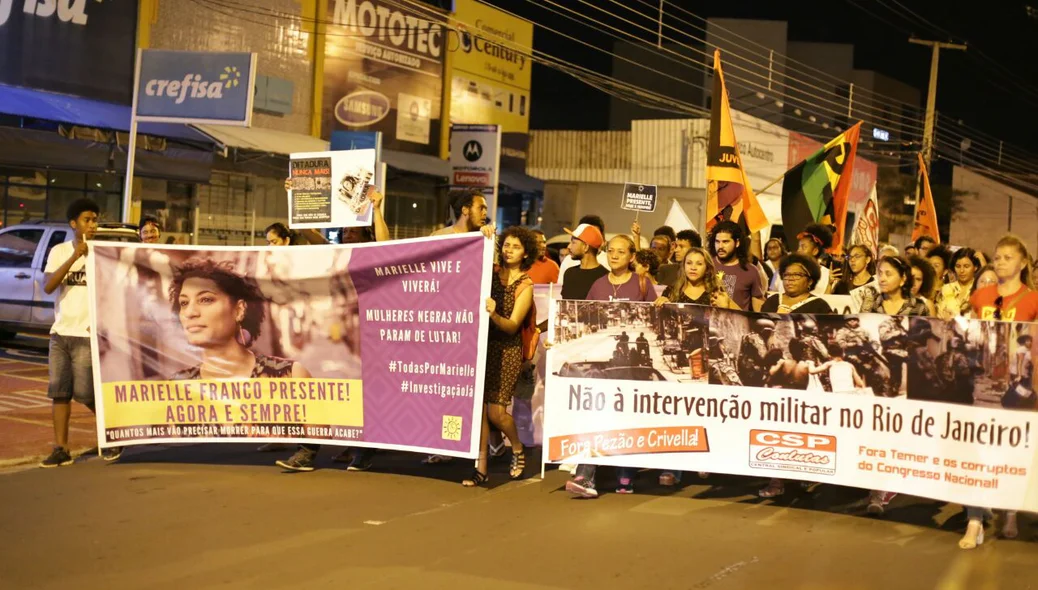 Caminhada foi realizada na Avenida Miguel Rosa