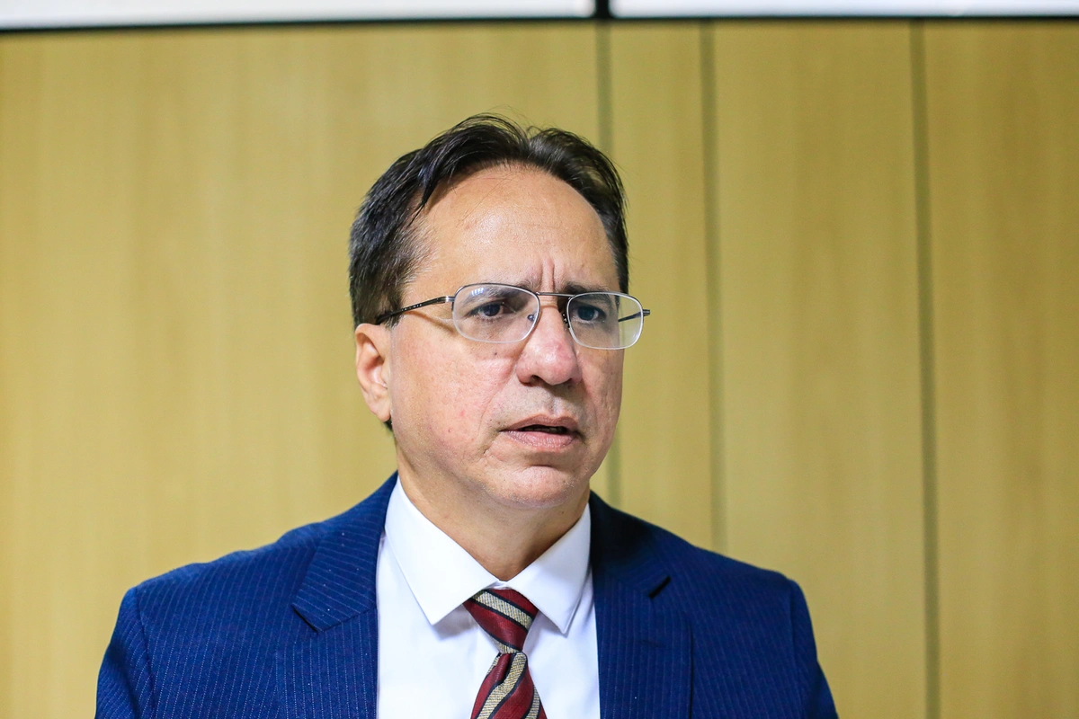 Kelston Pinheiro Lages