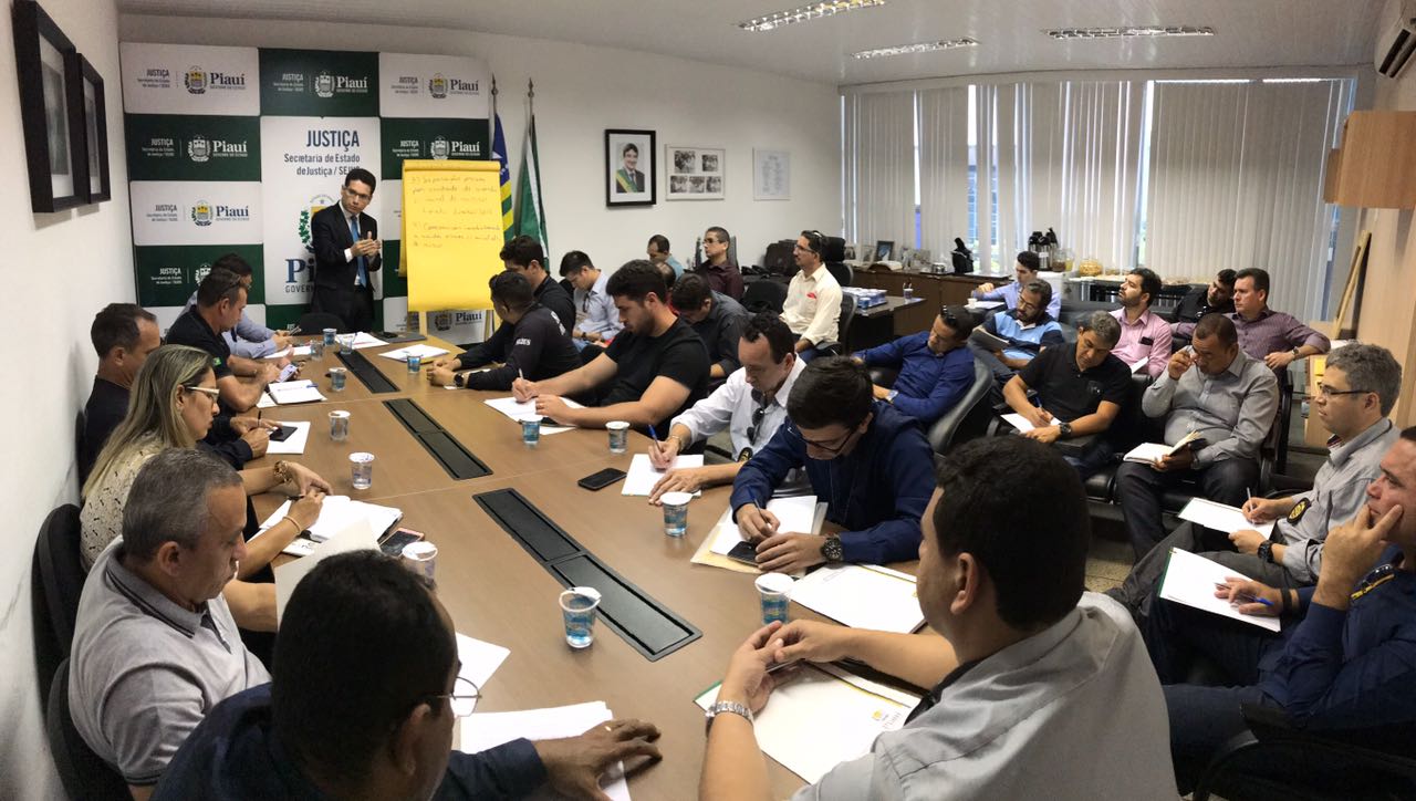 Reunião realizada por Daniel Oliveira