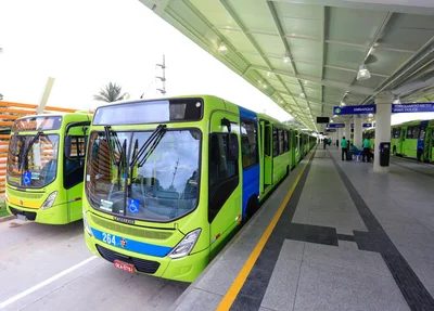 Frota de ônibus entregue pela Prefeitura de Teresina possui ar-condicionado