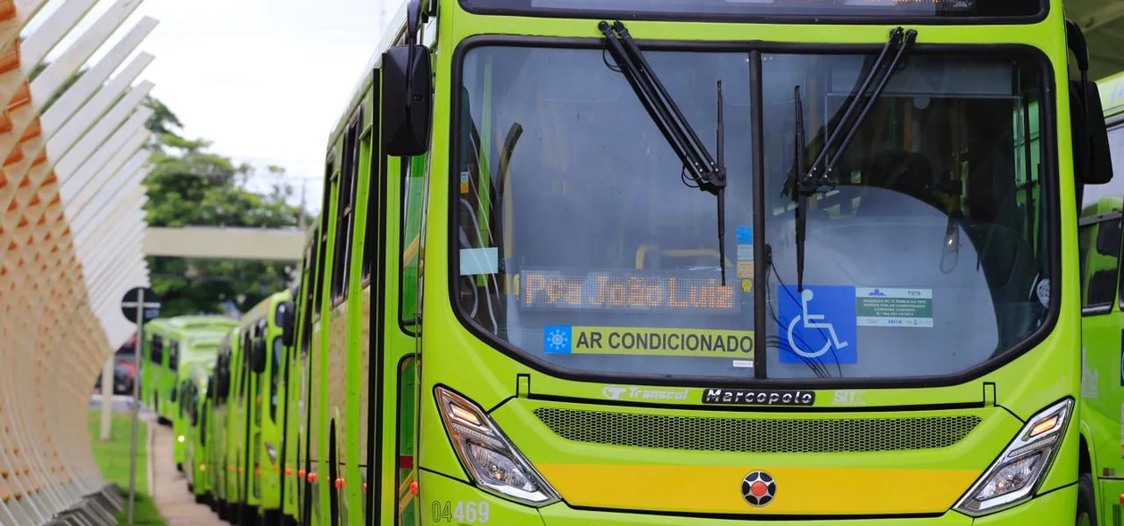 Ônibus entregue faz parte da renovação da frota em Teresina