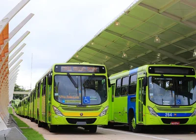 Prefeitura de Teresina entrega novos ônibus para as zonas sul e sudeste