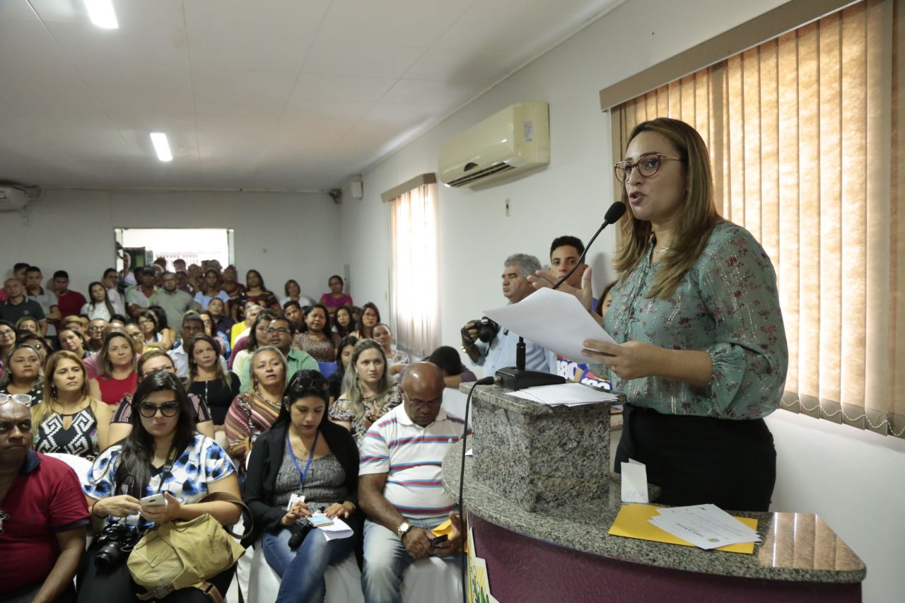 Rejane Dias em Demerval Lobão 