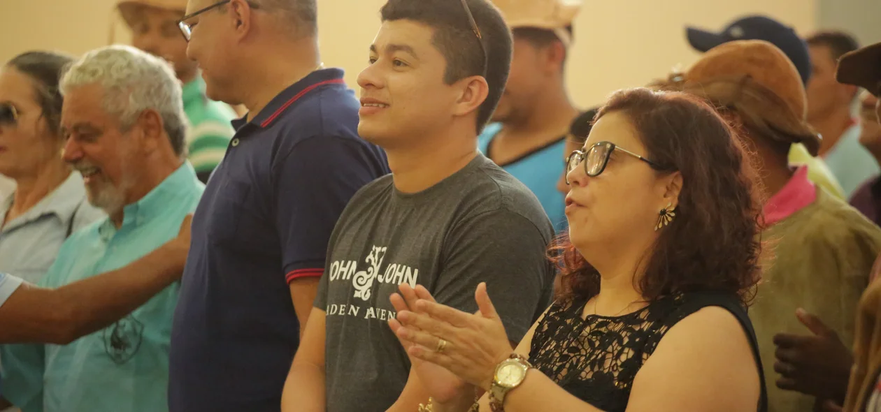 Prefeita Patrícia Leal na missa