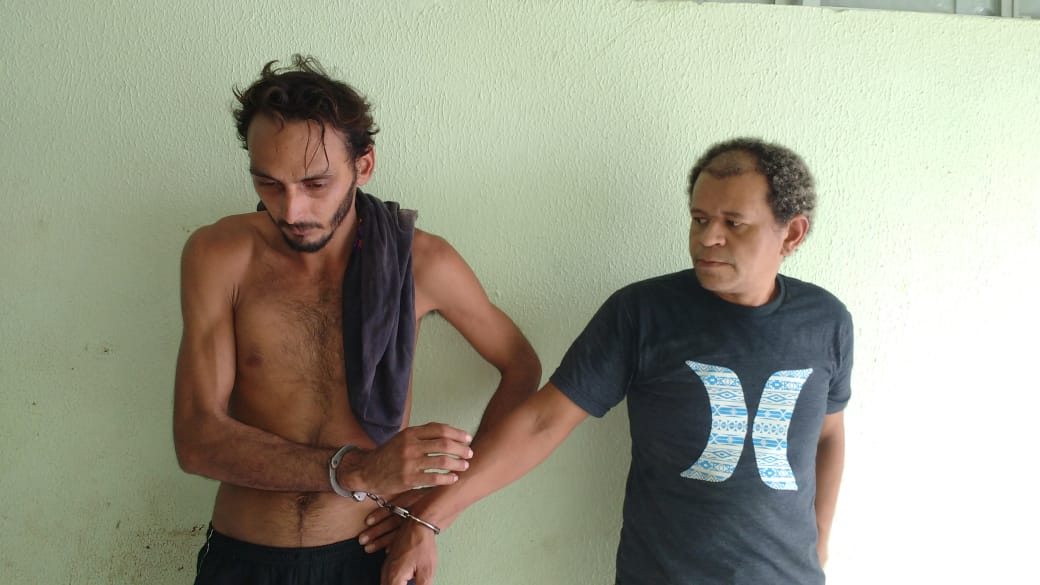 Dupla foi presa com 35 pedras de crack