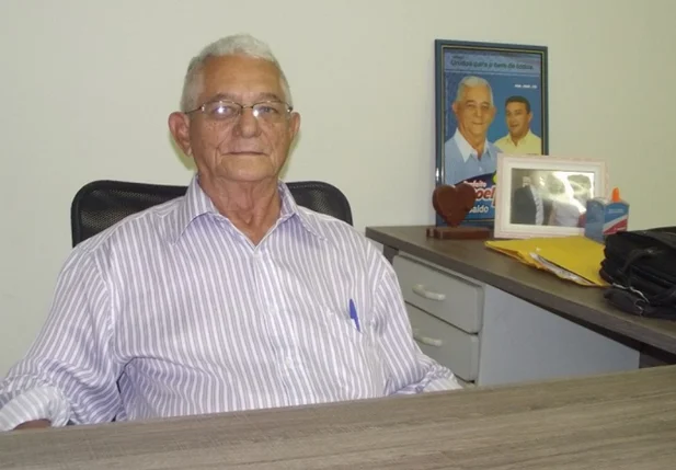 Ex-prefeito Manoel Emídio