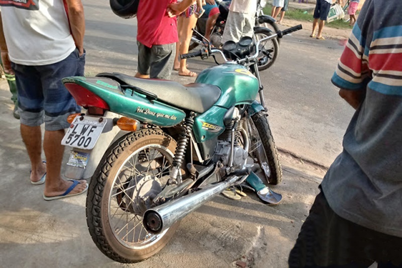 Geovane Acrizio pilotava uma Honda CG 125 de cor verde