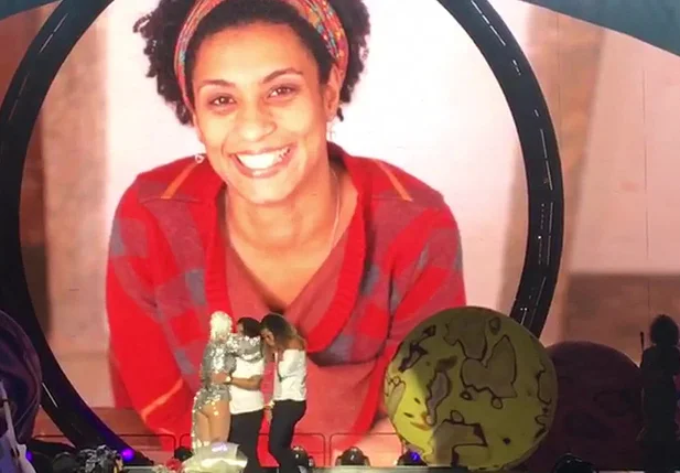 Katy Perry faz homenagem a Marielle Franco no Rio de Janeiro
