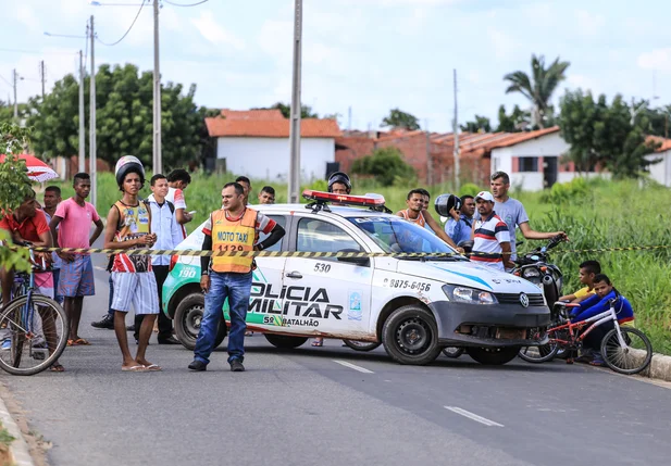 Policia Militar isolou a área 