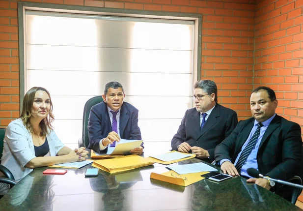 Coletiva na assembleia