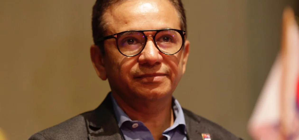Dr. Hélio na filiação de Fábio Abreu 