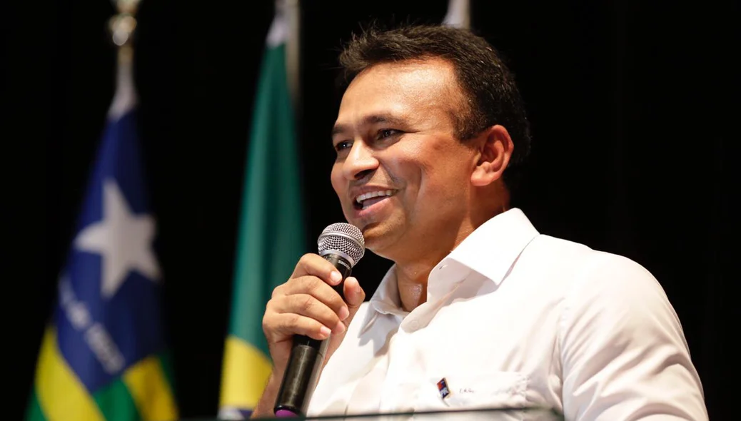 Fábio Abreu durante discurso 