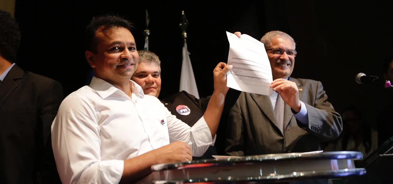 Filiação de Fábio Abreu ao PR
