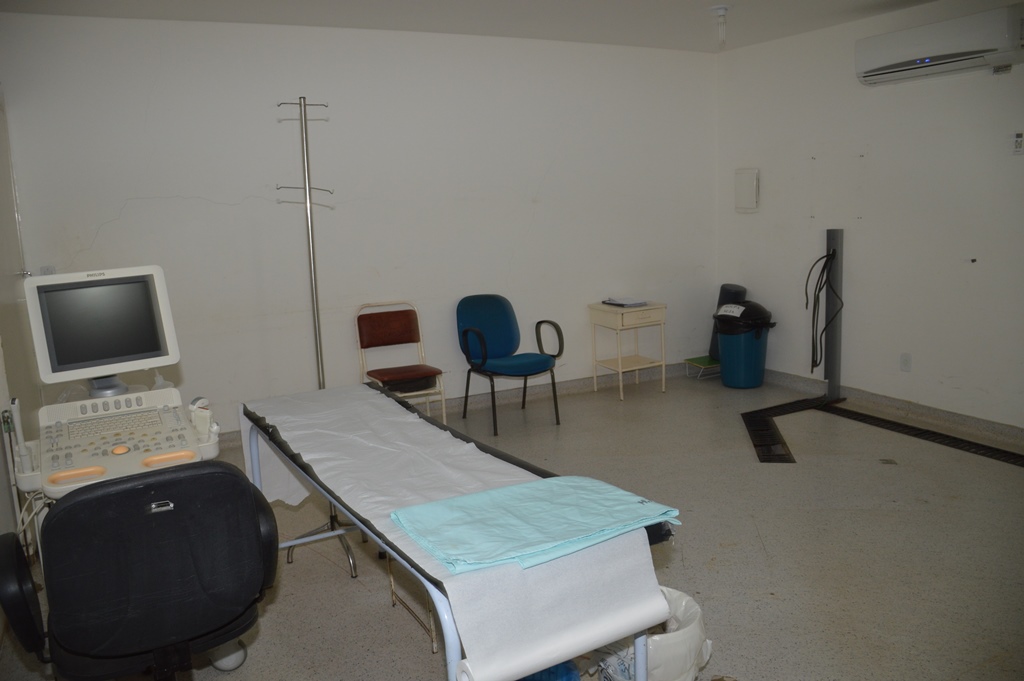 Sala onde funcionava o antigo aparelho de tomógrafo