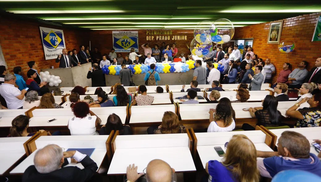 Três deputados estaduais se filiam ao PTC