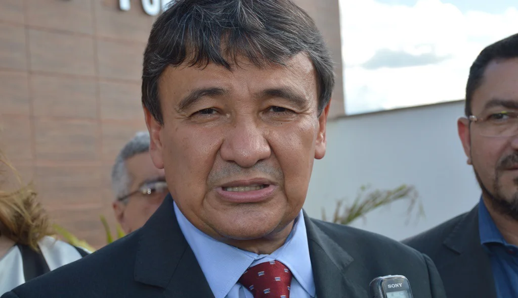 Governador anuncia para breve entrega de 60 leitos hospitalares