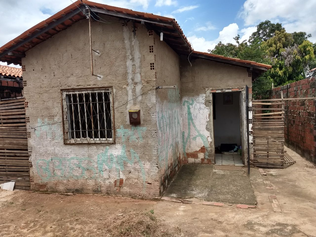 Jovem vende maconha na casa do tio no Francisco Trindade