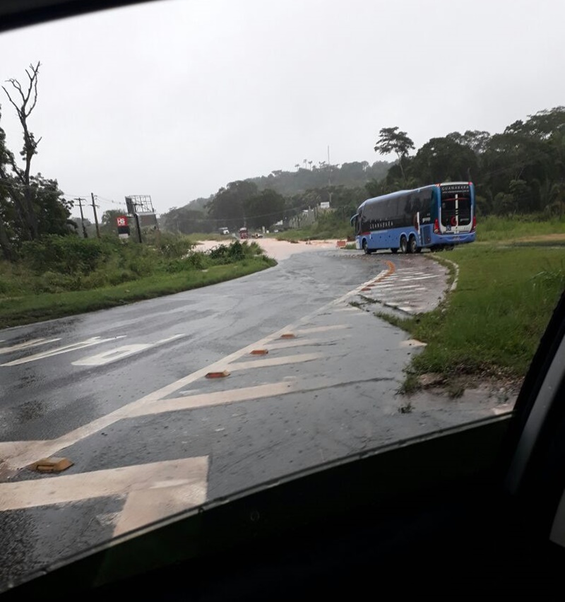 Alagamento na BR 343