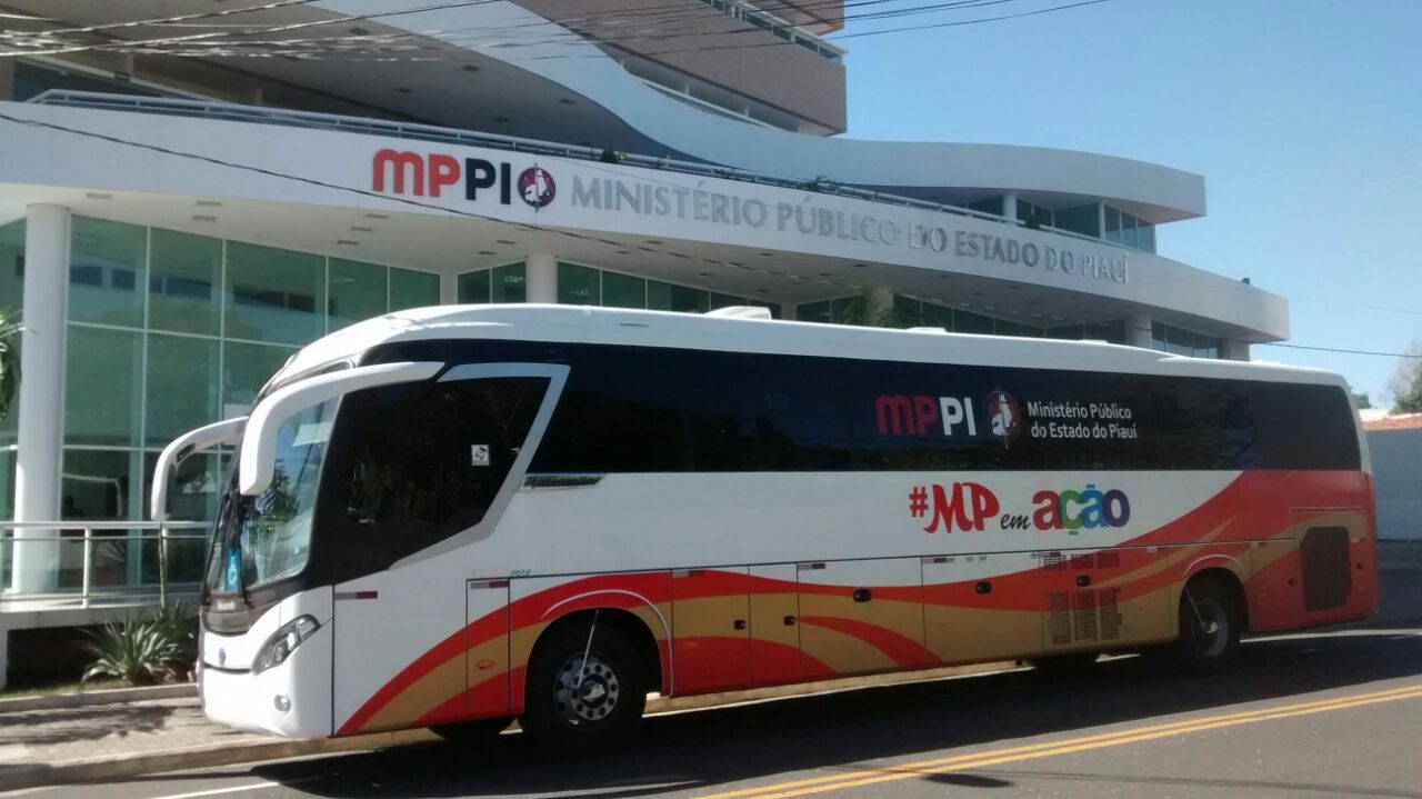 Ônibus do Procon Itinerante