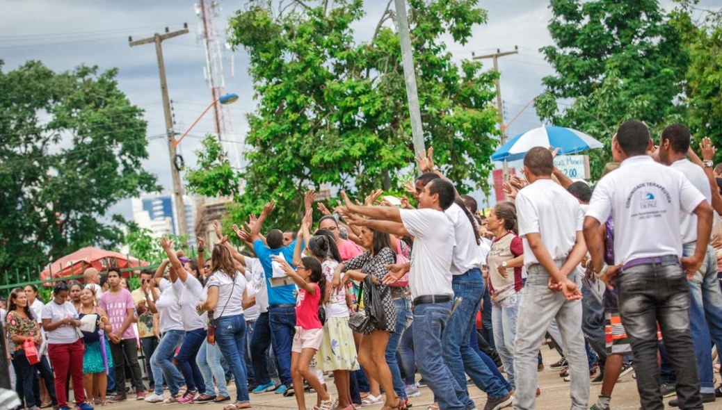 Católicos se reúnem na 4º edição do Teresina Ressuscita com Cristo