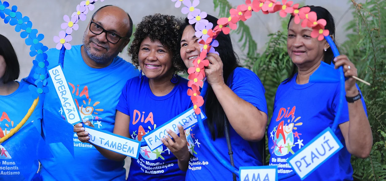 Helena Lima, com integrantes da AMA