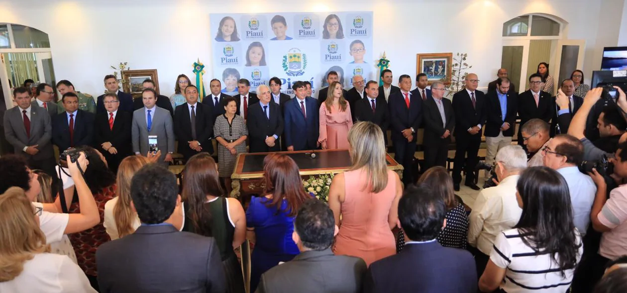 Wellington  Dias apresenta novos secretários