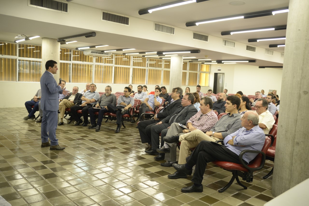 Evento no auditório da Fiepi