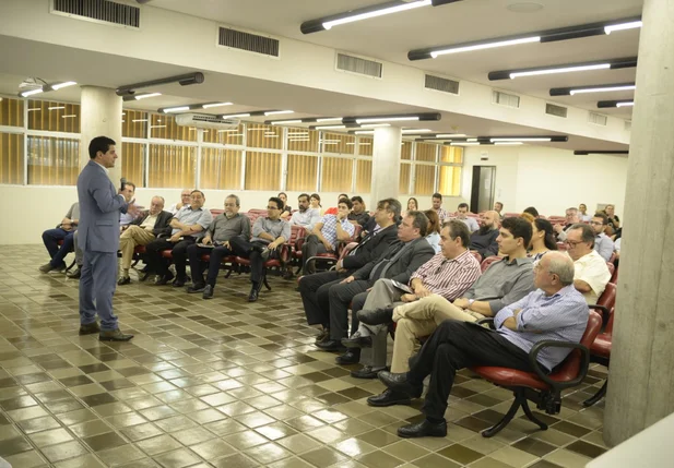 Evento no auditório da Fiepi