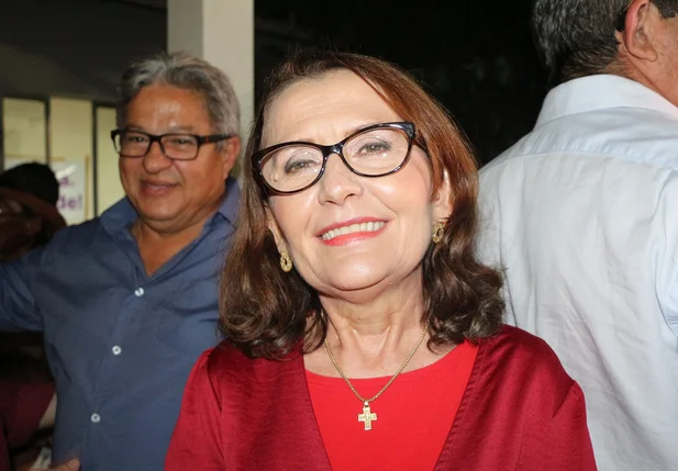 Leida Diniz se filia ao PT
