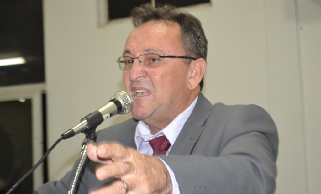 Suplente Severino Luz (PDT) assume mandato na Câmara